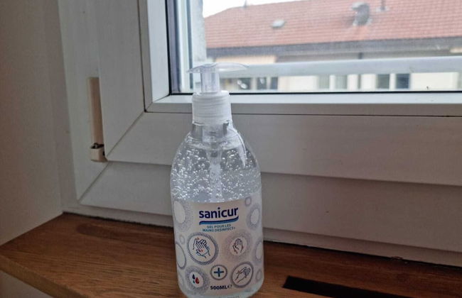 Entire Flat Close to Airport, Train, Center for 7 - Foto 5