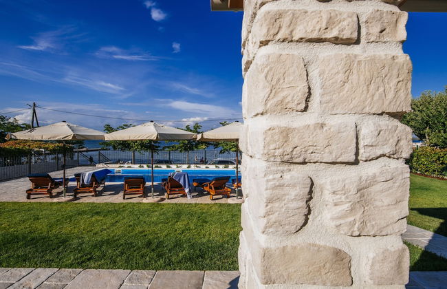 Dalmatian Pearls - Photo 48