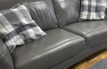 Charlesworth House - Photo 4