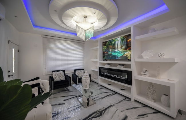 Summer Shades Villa at Legacy Townhouse - Photo 17