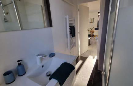 Poppy-Idealement situe Entre gare GdPalais¢re - Foto 5