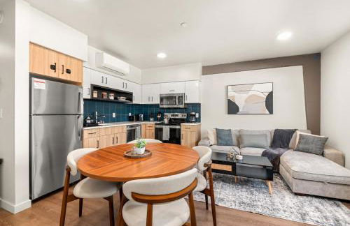 2BR in Downtown with Parking - Foto 22