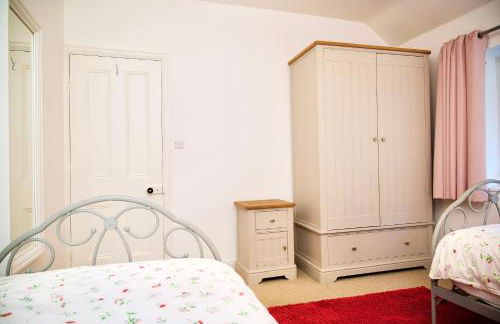 Tegfryn (Sleeps 8), 5*, Sea View, Borth y Gest - Photo 28