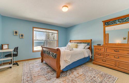 Lakefront Home with Yard and Views in Cheboygan! - Foto 12
