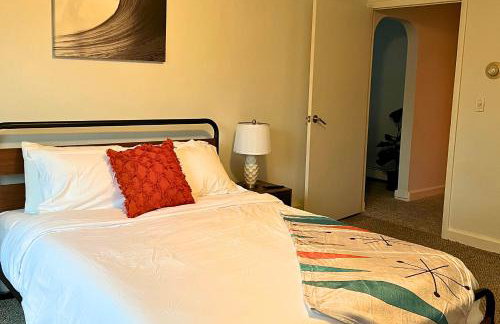 Surf Shack- North Muskegon Oasis - Foto 17