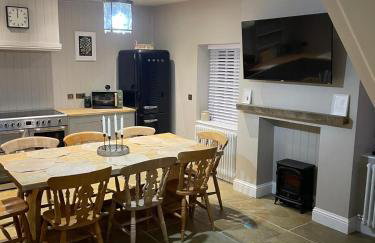 The Merchants Barn - A New Unique Town Centre Home - Photo 10