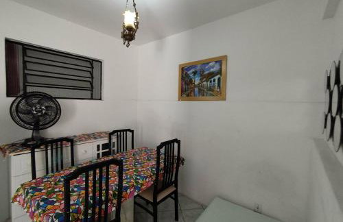 Seu Apto Centro 7 Excelente Local 5 Camas Até 6 Pessoas 2Q Ar Cond Geladeira Fogao TV Bem Simples Econômico - Foto 5