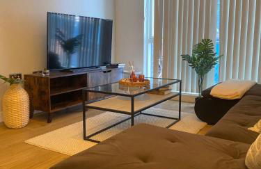 Spacious Central Manchester Apartment - Next To AO Arena & Picadilly Station - Local Attractions - Free Parking - Foto 3
