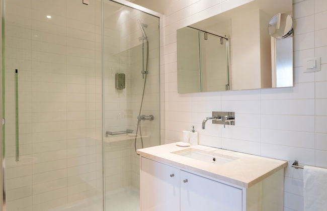 Alfama Modern Two-Bedroom Apartment w/ River View and Parking - by LU Holidays - Photo 37