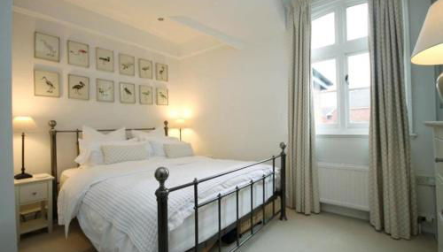 Central Knutsford - Photo 4