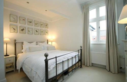 Central Knutsford - Photo 4