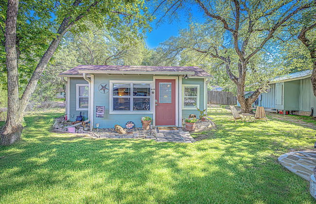 Kingsland Duo 2 Cottages in 1 w/ Lakeview! - Foto 1