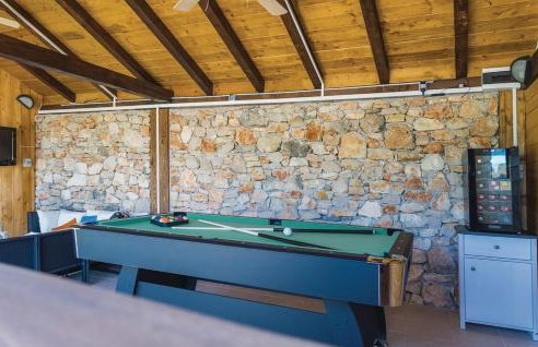 Villa Stone Medal - Photo 85