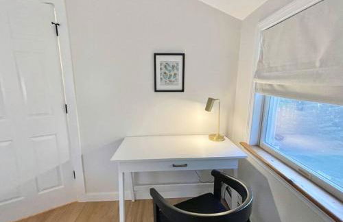 Quiet Family Friendly Home w/ Backyard [Owls Nest] - Foto 27