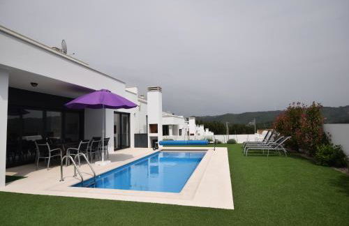 Holiday Home; Nazare Beach for Surfing - Photo 19