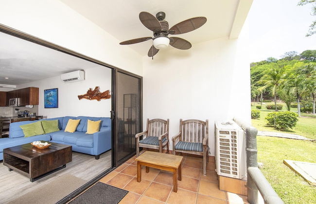 Newly Remodeled Beachfront Condo, Ground-Floor Terrace & Direct Access to Playa Flamingo - Foto 10