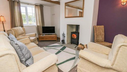 Swan Cottage - Photo 3