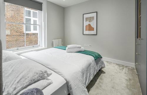 Bright 1 bedroom apartments near Farnham Castle - Photo 31