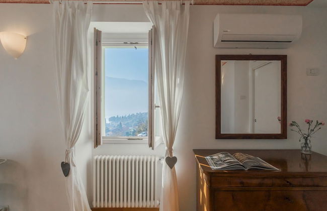 Giuliano s House - Amazing Lake View - Photo 13