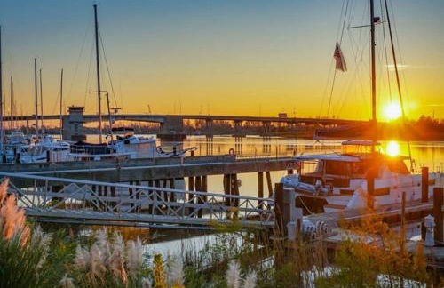 Historic, Full-reno, Downtown from Night Scene and Venues - Foto 46