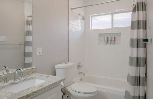 Pearl White Dream Home With Private Pool & Theatre - Foto 38