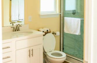 Walk Downtown, Private Parking, Short Drive to Beach & NAS - Foto 23