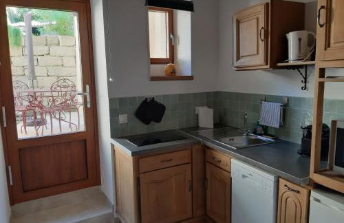 A fleur de rue appartement climatisé Uzès centre - Foto 9