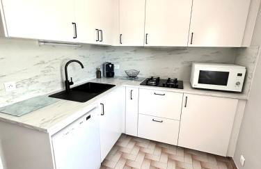 Les Grillons Maison cozy avec grand jardin - Foto 3