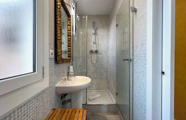 Stay U-nique Apartments Fontrodona - Photo 17