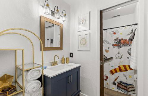 Harry Potters Hideaway- Walking distance to golf course, food, coffee, shops, ice cream, athletic club and more! - Foto 13