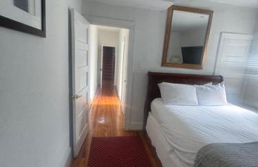 Large DUPLEX Apt 2Bdrm 1Den-Metro - Photo 50