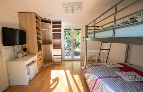 230m2 sur 3800m2 - jacuzzi 6 places - 16pers max - Foto 19