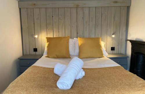 Farmhouse with Log Fire & On-Site Dog Field - Foto 32