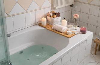 Familienfreundliche große Ferienwohnung mit Pool & Pferden - Spielplatz direkt am Haus - Foto 15