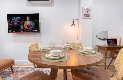 Bright Studio Duplex with Private Backyard - Foto 10