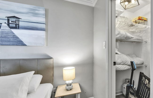 The Victorian Condos - Foto 9