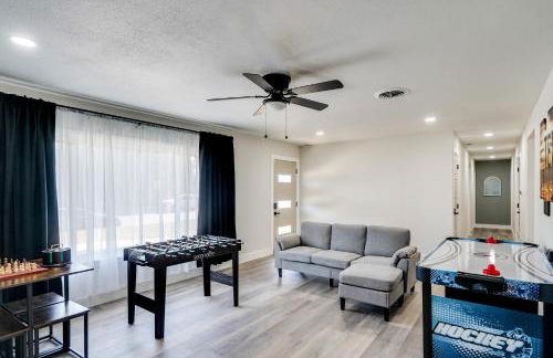 Backyard and Game Room! Home in Heart of Midland - Foto 1