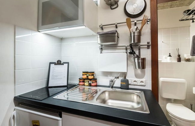 Charming Hipster Flat - Photo 8