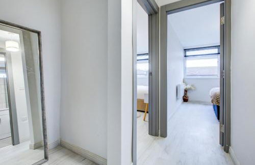 Modern 2 Bed in High Wycombe by ARP Homes, Ideal for Families or Business, Free Parking - Foto 7