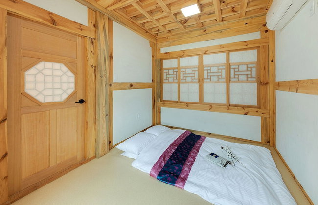 Donghae Hanok Donganjae - Foto 13