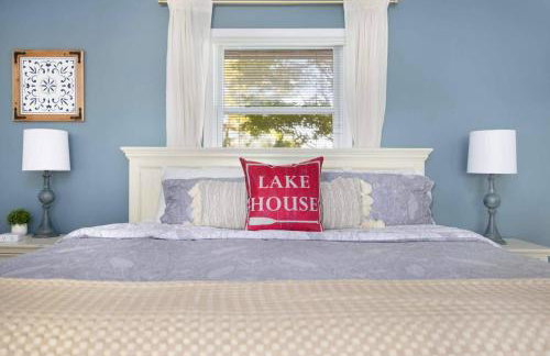 Relaxing Lakefront Retreat w/ Hot Tub & Dock - Foto 45