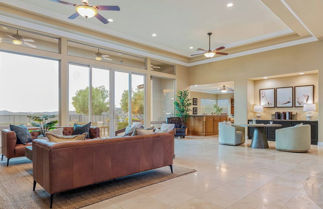 Hilltop Estate w/ Pool, Hot Tub, Fire Pit, Views Cleveland Vista by Avantstay - Foto 78