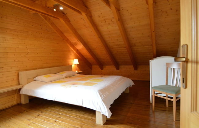 Affluent Chalet in Septon with Whirlpool, Sauna, Hot Tub - Foto 5