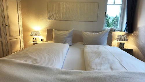 Ferienwohnung Elke am Kurfürstensteg - Foto 3, Garden view, wardrobe