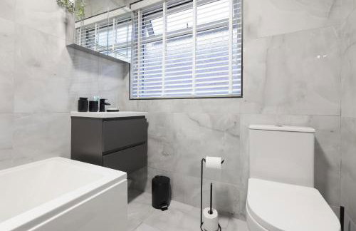 4BR Spacious Residence Sleeps 10 30-OFF for Tradespeople - Foto 25