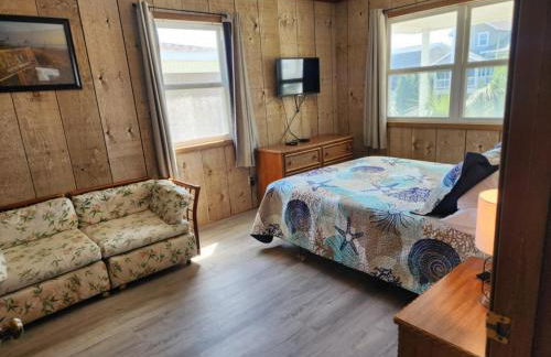 Spacious Beach House Steps to Sand - Foto 63