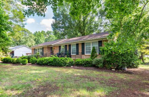 Southern Charm 2BR Greensboro Nest - Foto 19