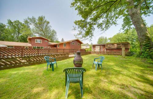 Lake Erie Getaway with Private Pool and Yard! - Foto 35