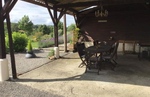 Les Vergnes Gîtes Countryside Getaway with Pool - Foto 13