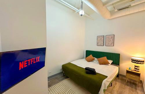 Luxury 6BR Suite with Pool Table Sleeps 12 Perfect for Group Stay Near McCormick Place, Grant Park and Soldier Field - Foto 26